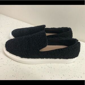 Steven by Steve Madden faux fur slip on shoes womens size 7.5